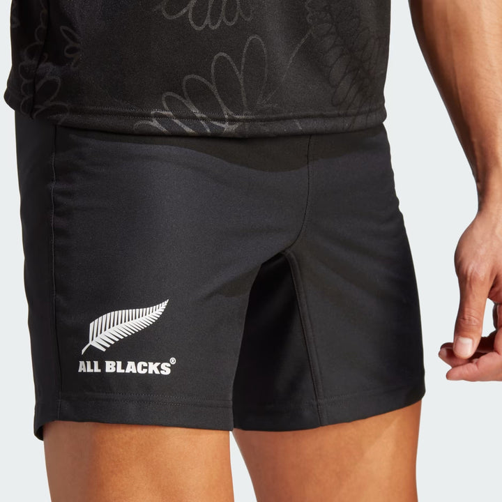 Short Domicile All Blacks 2023/24 par Adidas