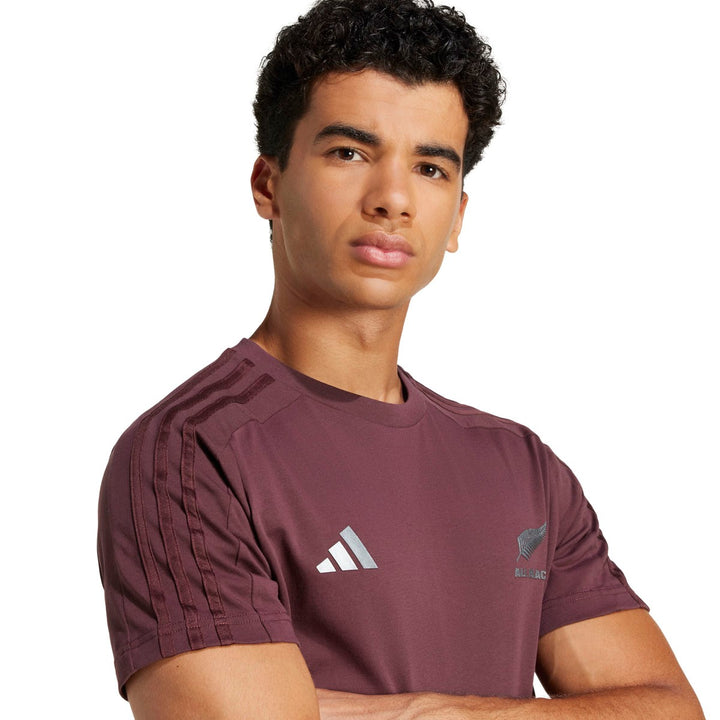 T-shirt adidas All Blacks pour homme, couleur rubis aurore